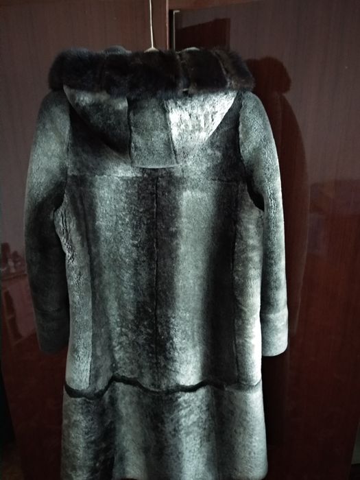 Продам шубу мутоновую