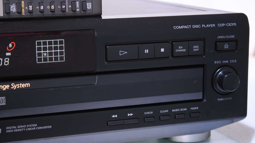 Cd player/changer SONY CDP CE-345.