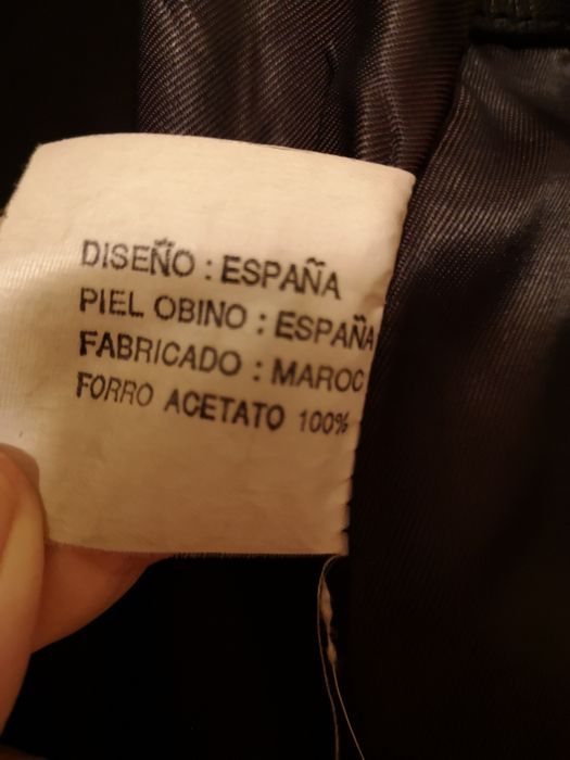 Vând haină din piele naturală