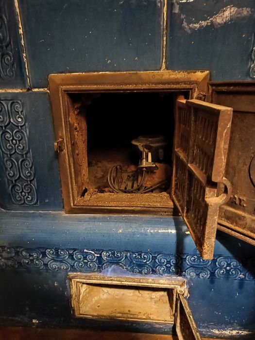 Vand soba de teracota albastra pe gaz