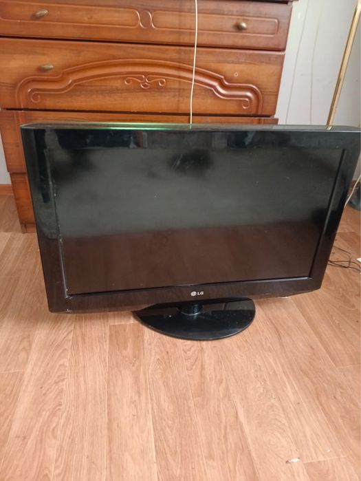 Продам телевизор LG