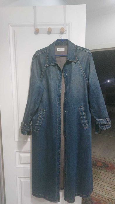 Пальто,плащь продается 30000