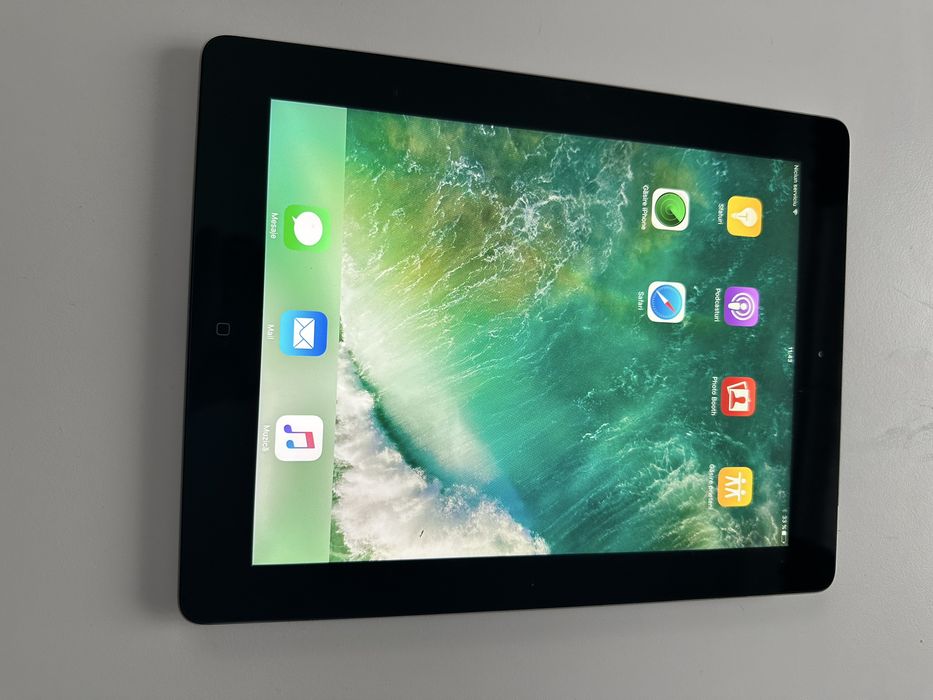 Ipad 4 de 32 gb cu 86% sanatate baterie