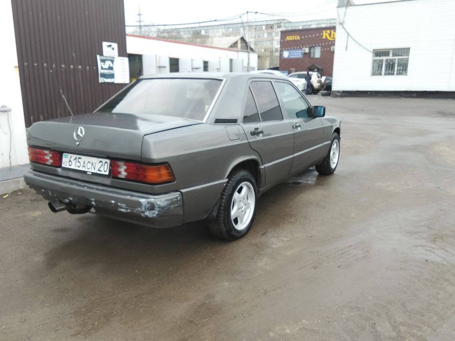 Mersedes benz 190