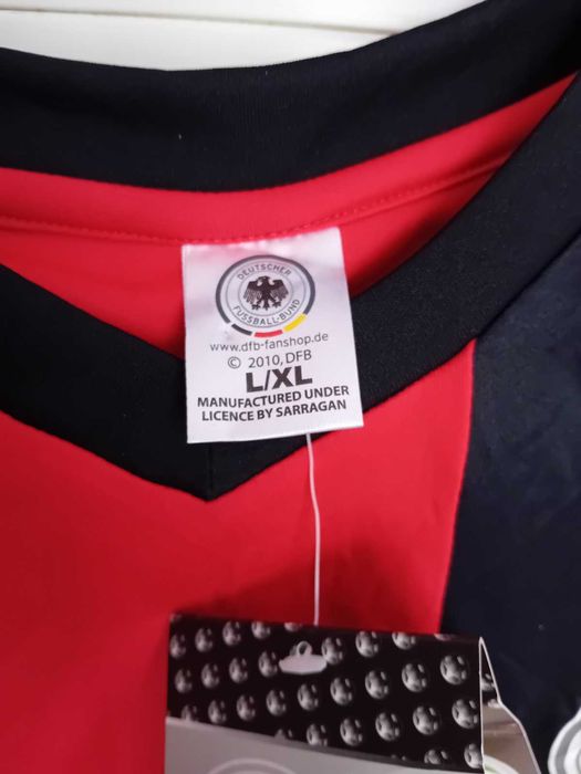 Чисто нова оригинална фланелка на Германия с автографи