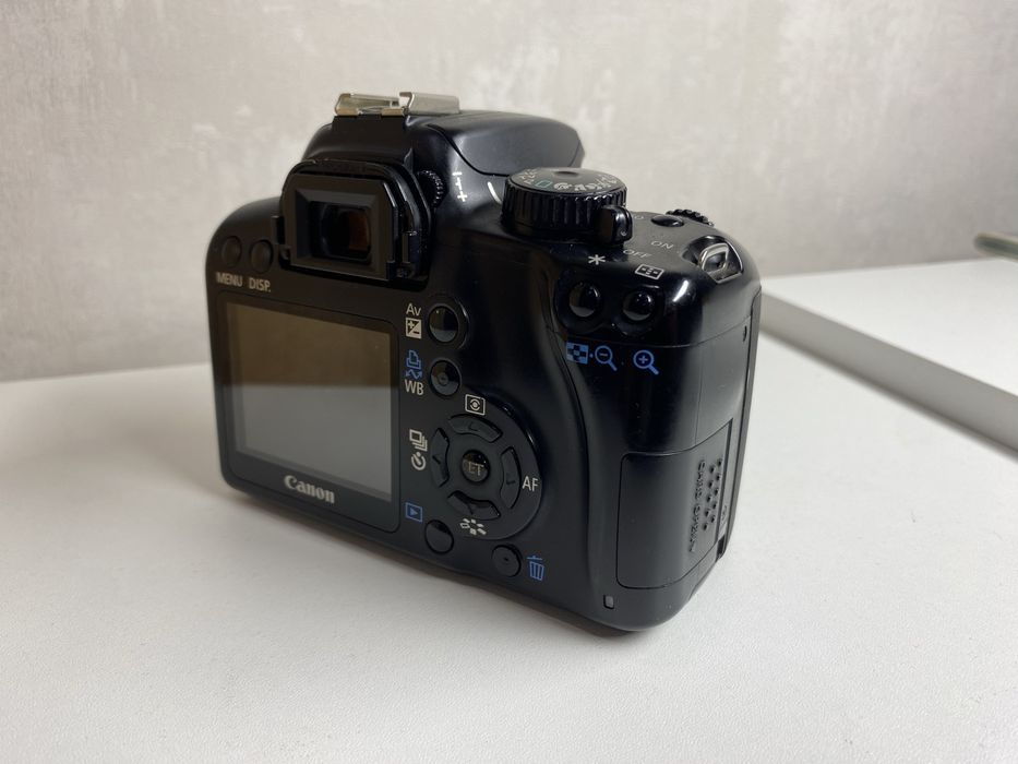 Фотоаппарат Canon EOS 1000d