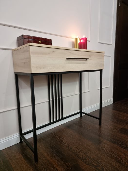 Консоль в стиле лофт