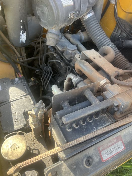 Miniincarcator frontal