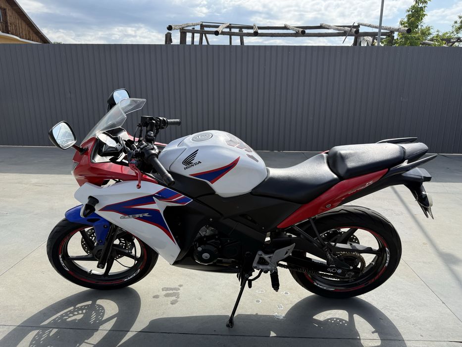 Honda Cbr  125cc