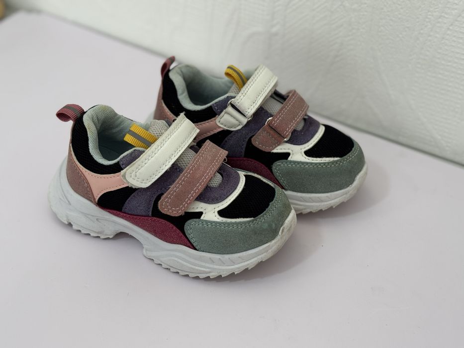 Обувь на девочку по 2000