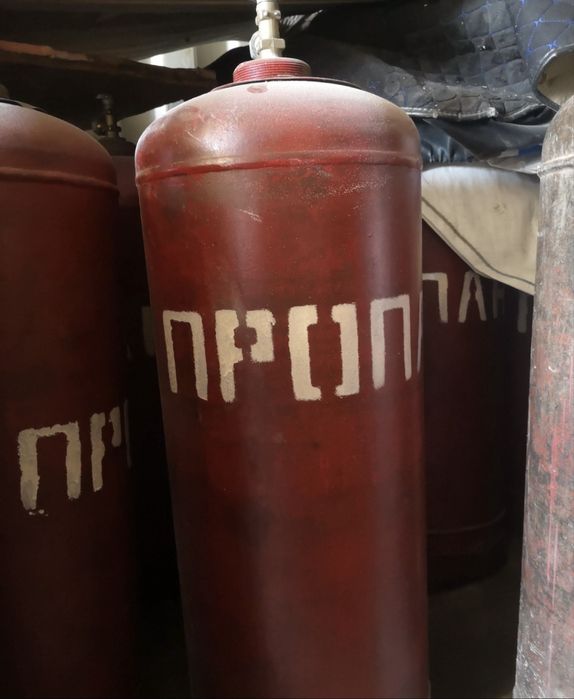 Аргон , кислород , пропан , углекислый газ