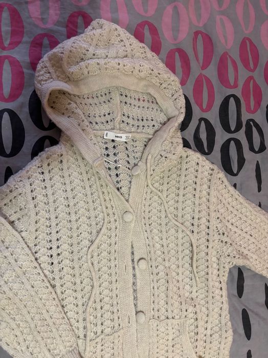 Мека жилетка Mango