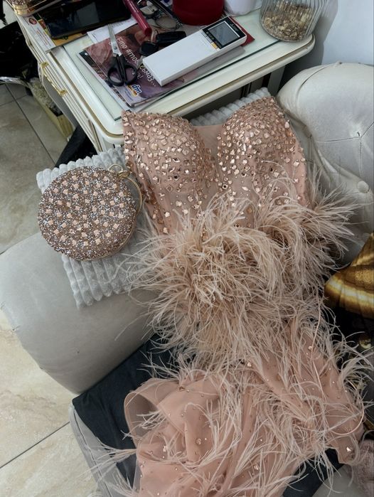 Бутикова официална рокля с чанта