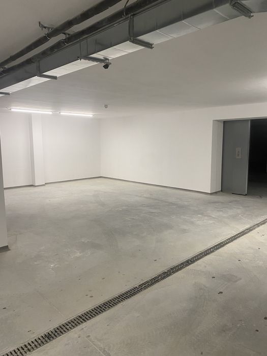 Продава се Четиристаен апартамент в Варна, м-т Св. Никола - 192 кв.м за 1823 €/кв.м - Снимка #11