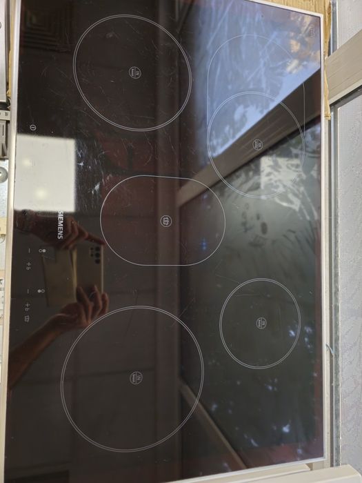 Индукционен плот Siemens EH845EC15E