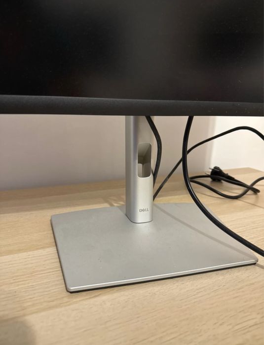 Monitor Dell P2723QE