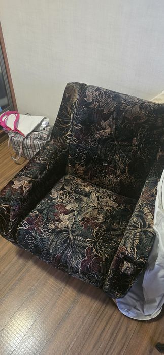 Кресло велюровое