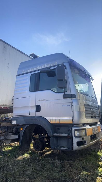 Vand cabina MAN + alte piese de MAN URGENT