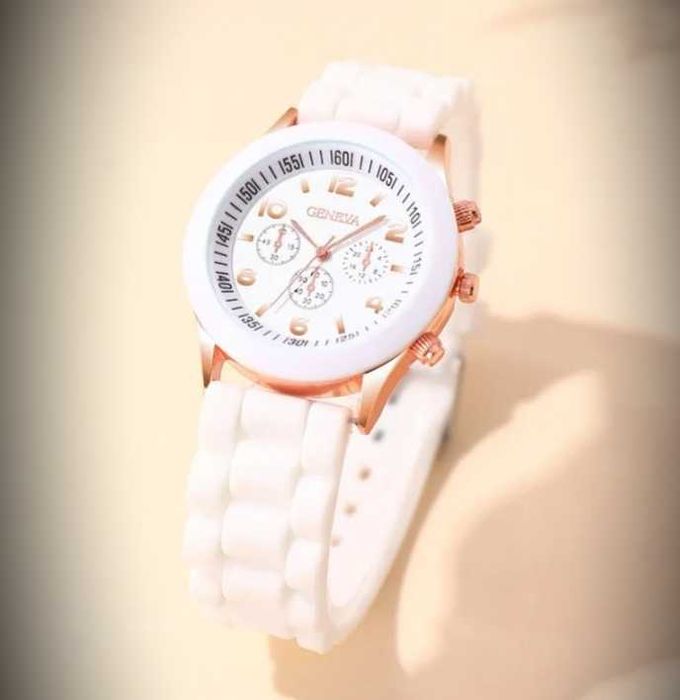 Дамски часовник с бяла силиконова каишка GENEVA