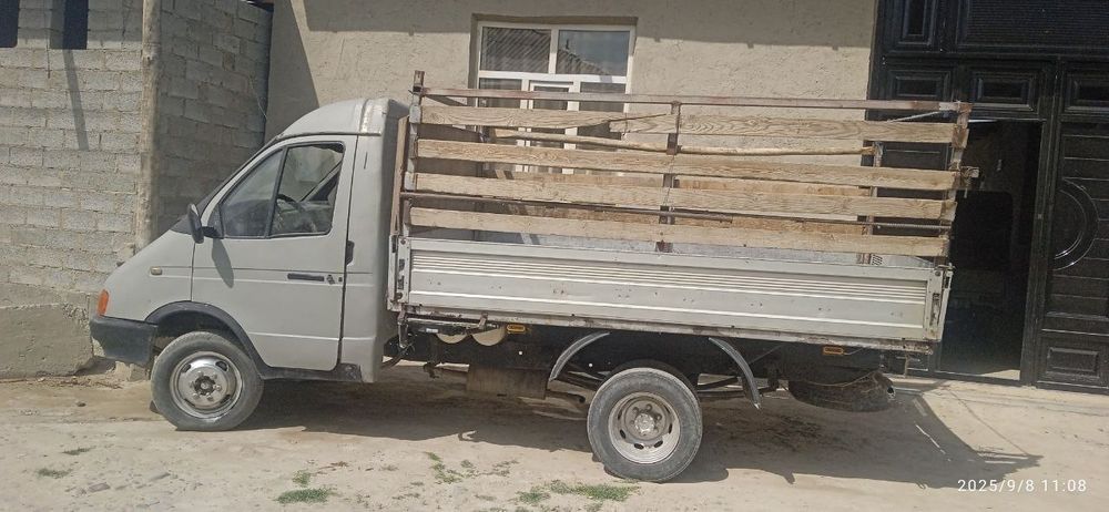 Zur moshina soz holatda yurib tuŕbdi manzil Samarqand