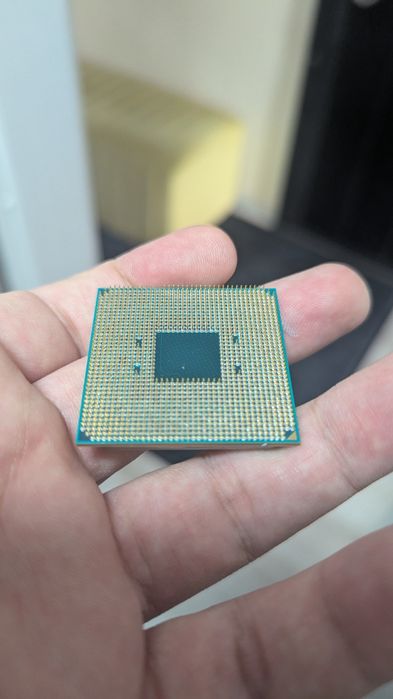 Процесор AMD 2500x