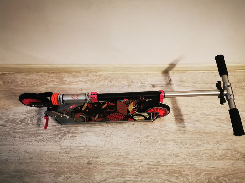 Trotinete Oxelo Dechatlon Mid 5 și Mid 3