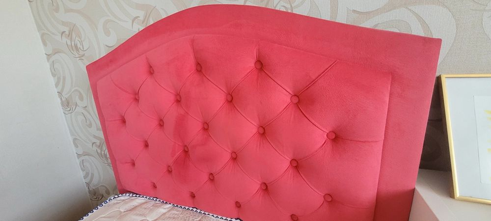 Кровать для девочки. Цвет фуксия 1,1х2м