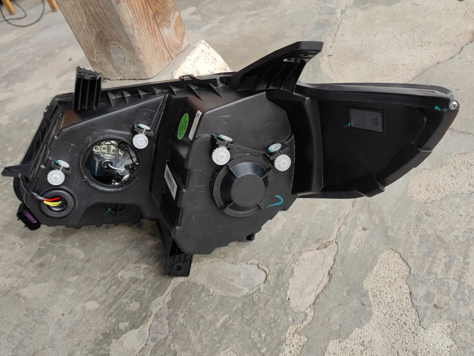 Фар LDV Maxus G10 Electric десен Оригинален