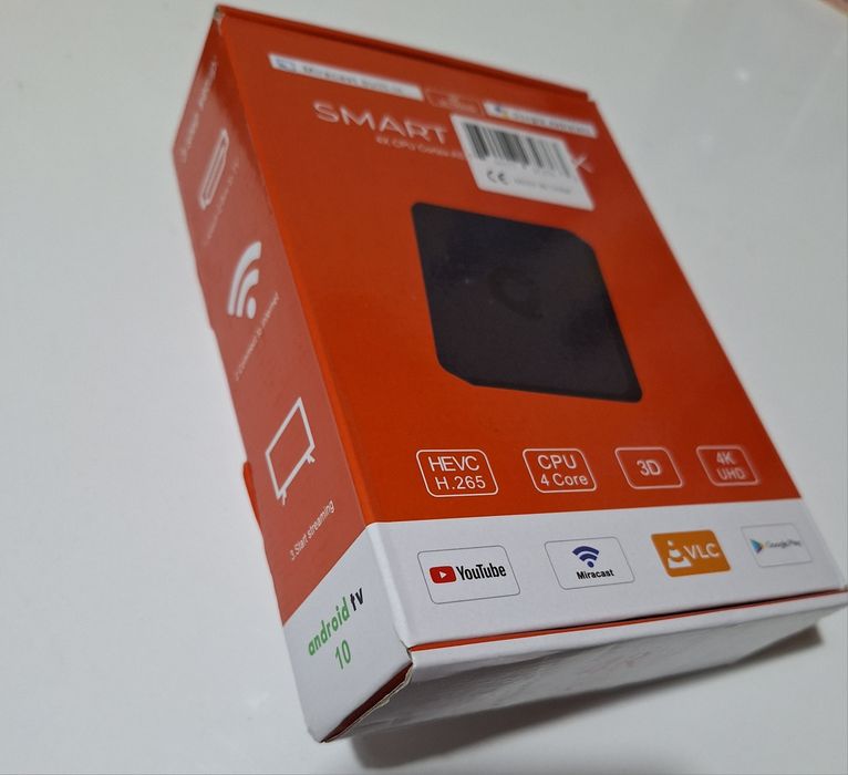 Продавам чисто нова TV BOX.