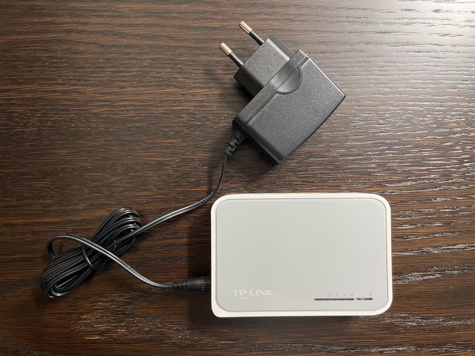 TP-Link TL-SF1005D, 5-порта 10/100Mbps, неуправляем