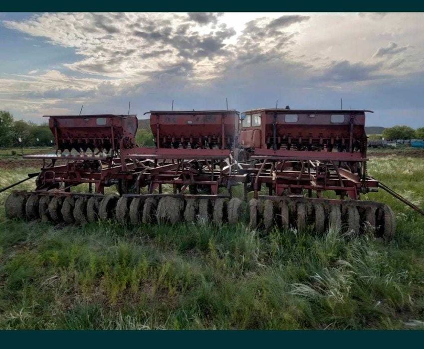 Продам Алтаец т4 с сеялками.