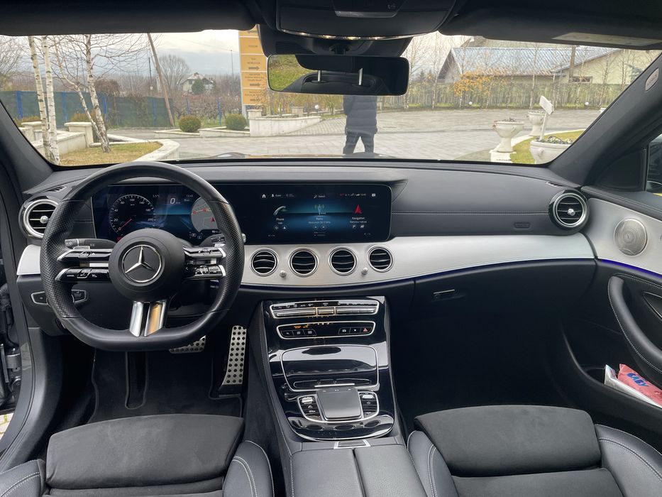 Mercedes-Benz E 300 e 4 Matic 9G-Tronic AMG Line