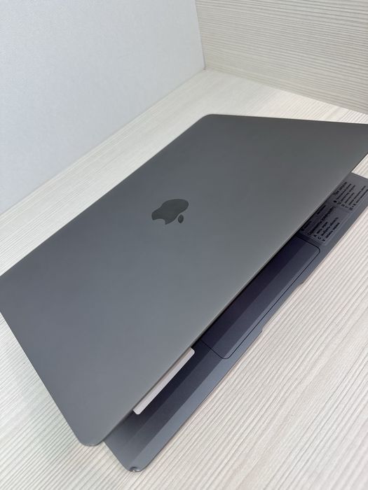 Apple MacBook Air M1 | 256гб | KASPI 0-0-12