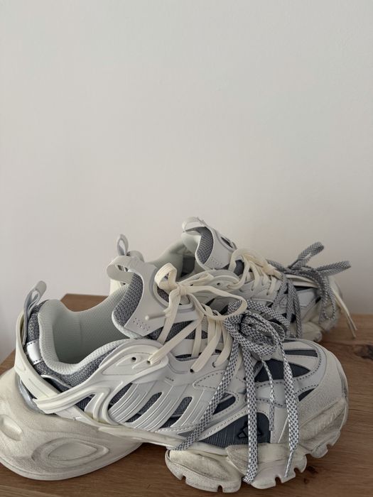 Adidas XLG Runner Deluxe