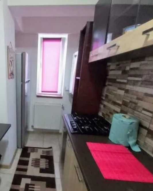 Дава се под наем Едностаен апартамент в Пловдив, Център - 26 кв.м за 142.8 € - Снимка #1