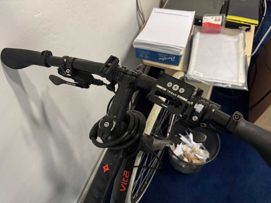 Bicicleta Specialized Vita hibrida -roti 28 - stare buna