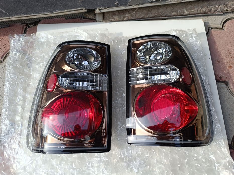 Задние фонари Toyota Land Cruiser 100, Lexus LX470