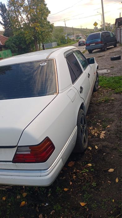Запчасть для Mercedes W124
