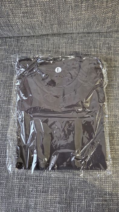 Тениска - Размер L, XL, XXL. Цветове - Черно, Кафяв, Кремав и Червено