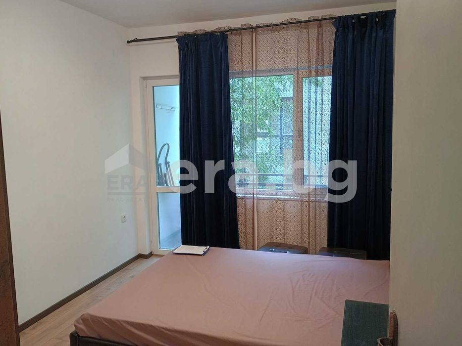 Обзаведен двустаен апартамент в Гръцката махала