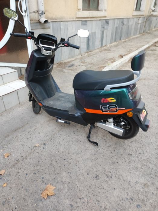 Скутер сотилади холати зу́р