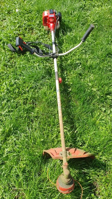 Продавам Бензинов тример