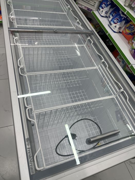 Морозильник для магазина