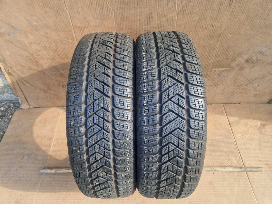 2 Pirelli R17 215/65
Зимни гуми 
DOT3122