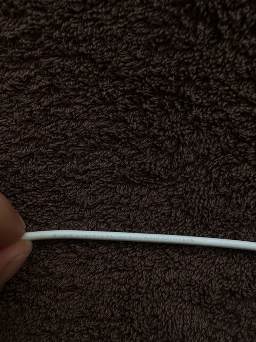 Încărcător complet ORIGINAL Apple Iphone cu cablu de date mufă tip Lightning + adaptor de priză Apple cu putere de 20w. Iphone 11, 12, 13, 14 pro max