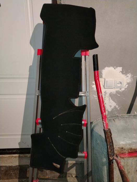 Накитка на панел Рав4.