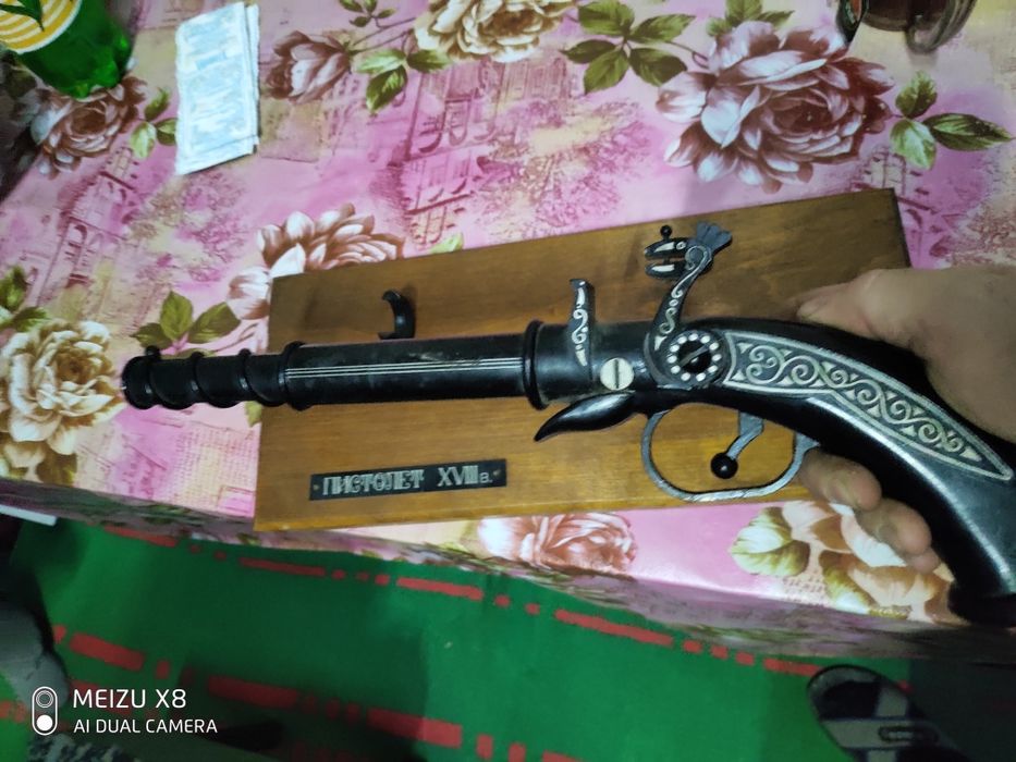 продам сувенирный мушкет макет
