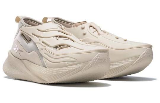 Reebok очень стильная модель