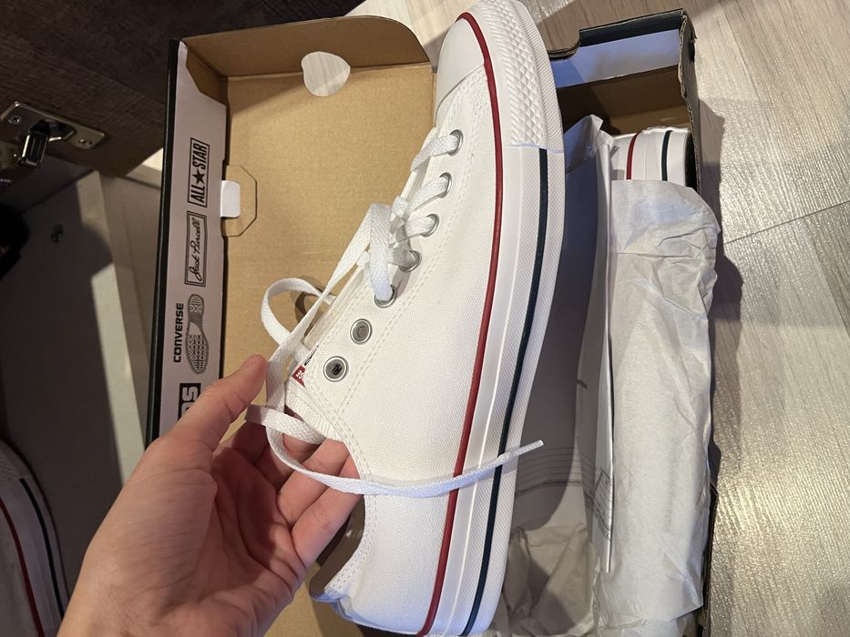 Чисто нови Кецове converse