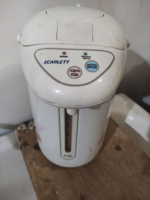 Продам термопот 4.8 L